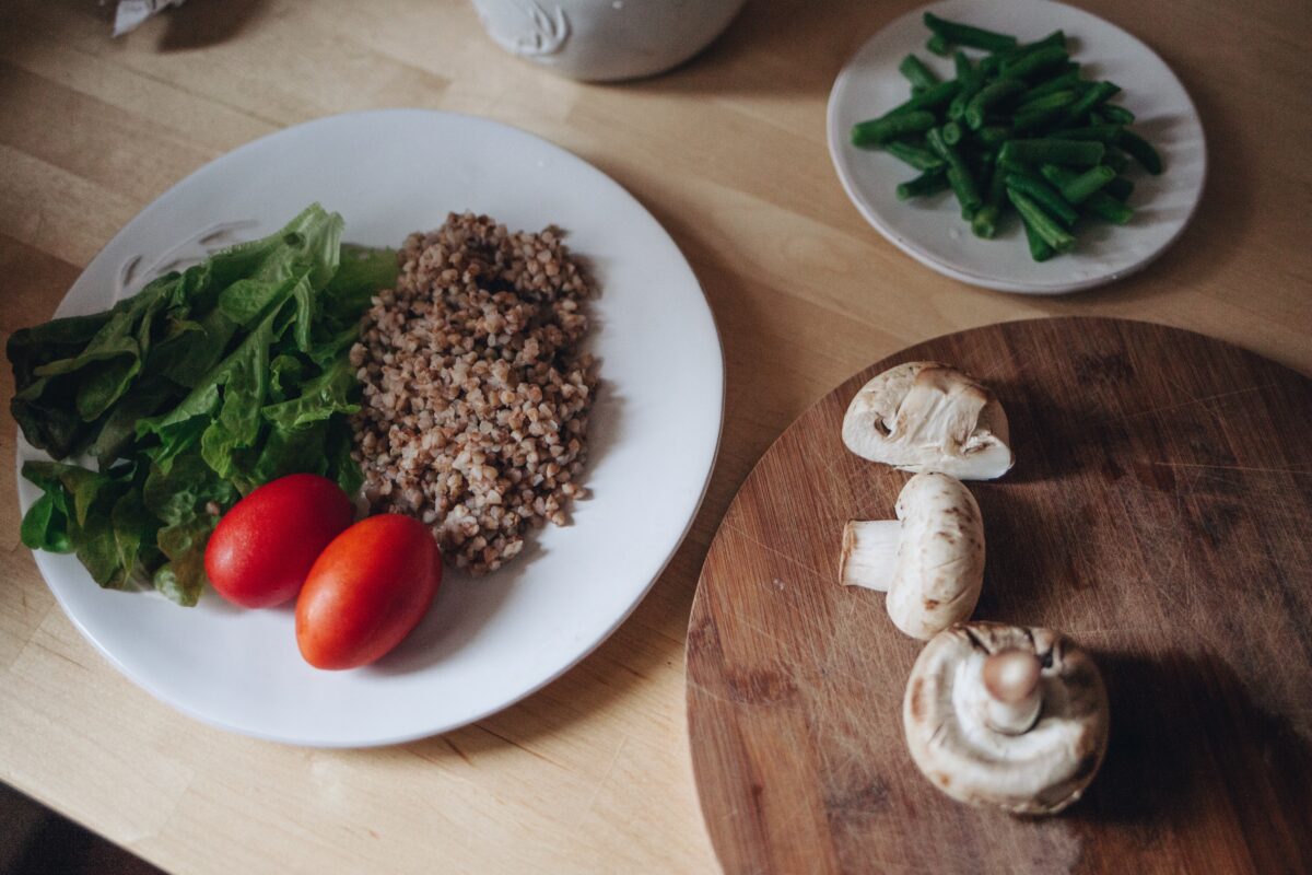 低GI食物是什麼?減重、穩定血糖的飲食計畫 5 選擇原型食物避免過度加工