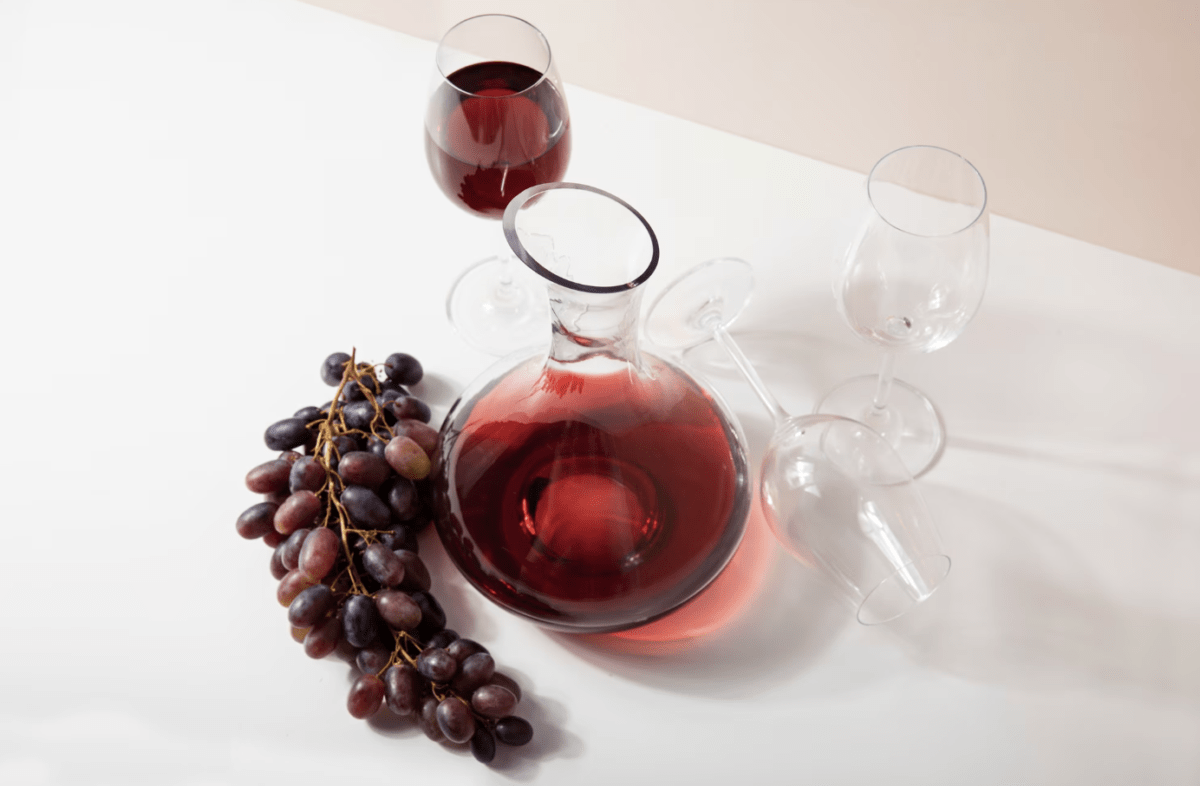 適量飲用紅酒（非必須）與充足水分